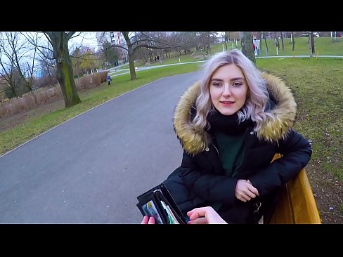 ❤️ Го голта жешката сперма на странец за пари - дувалка во парк од Ева Елфи ️ Порно кај нас ☑